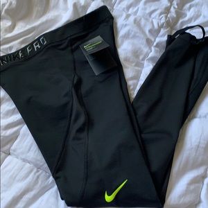 Nike Pro Hyperwarm